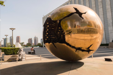 Symbolic picture for the course named "Public Servants’ Mindsets to Implement the 2030 Agenda for Sustainable Development, Training of Trainers Toolkit"